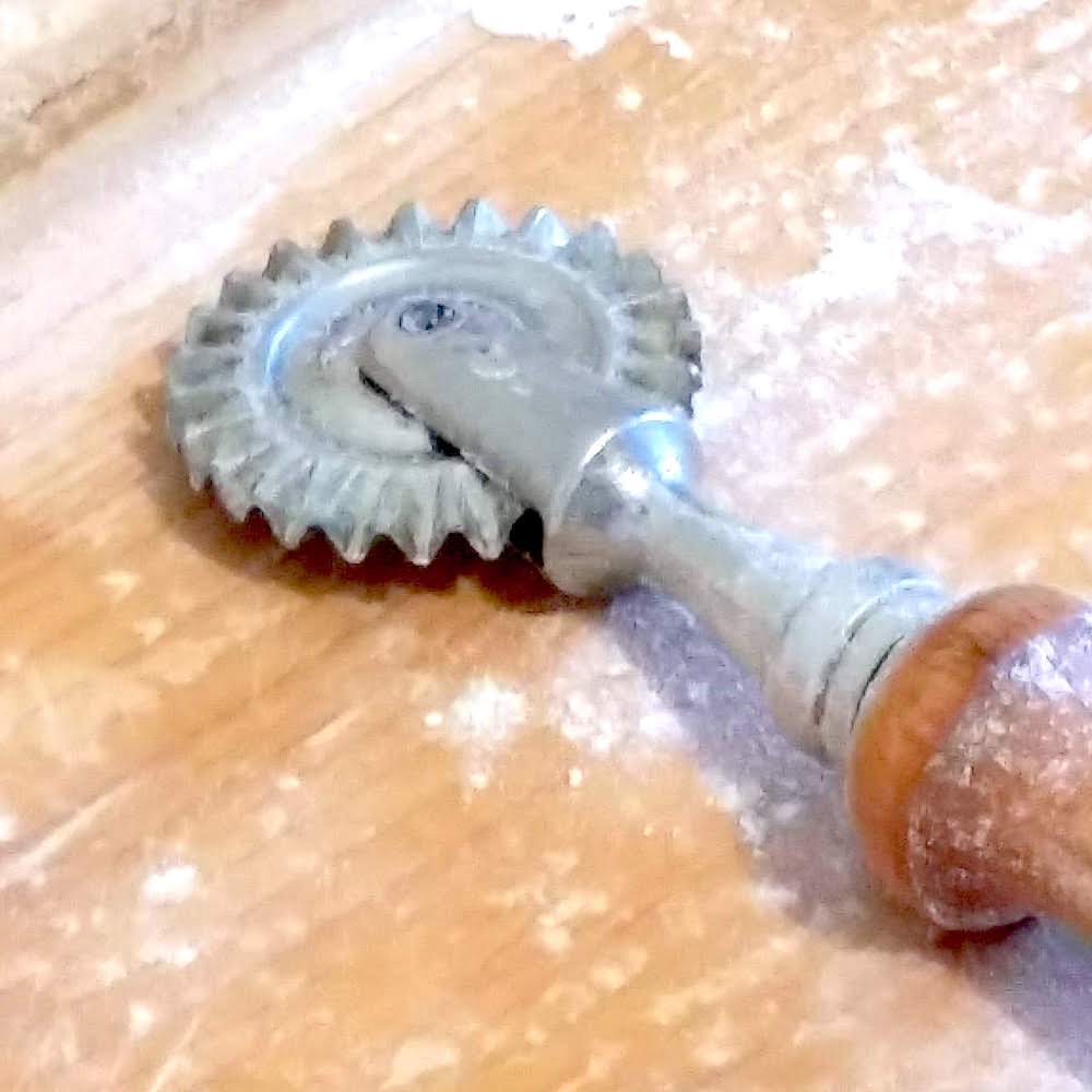 Préparation des raviolis de Courge en vallée du Var en haut pays Niçois